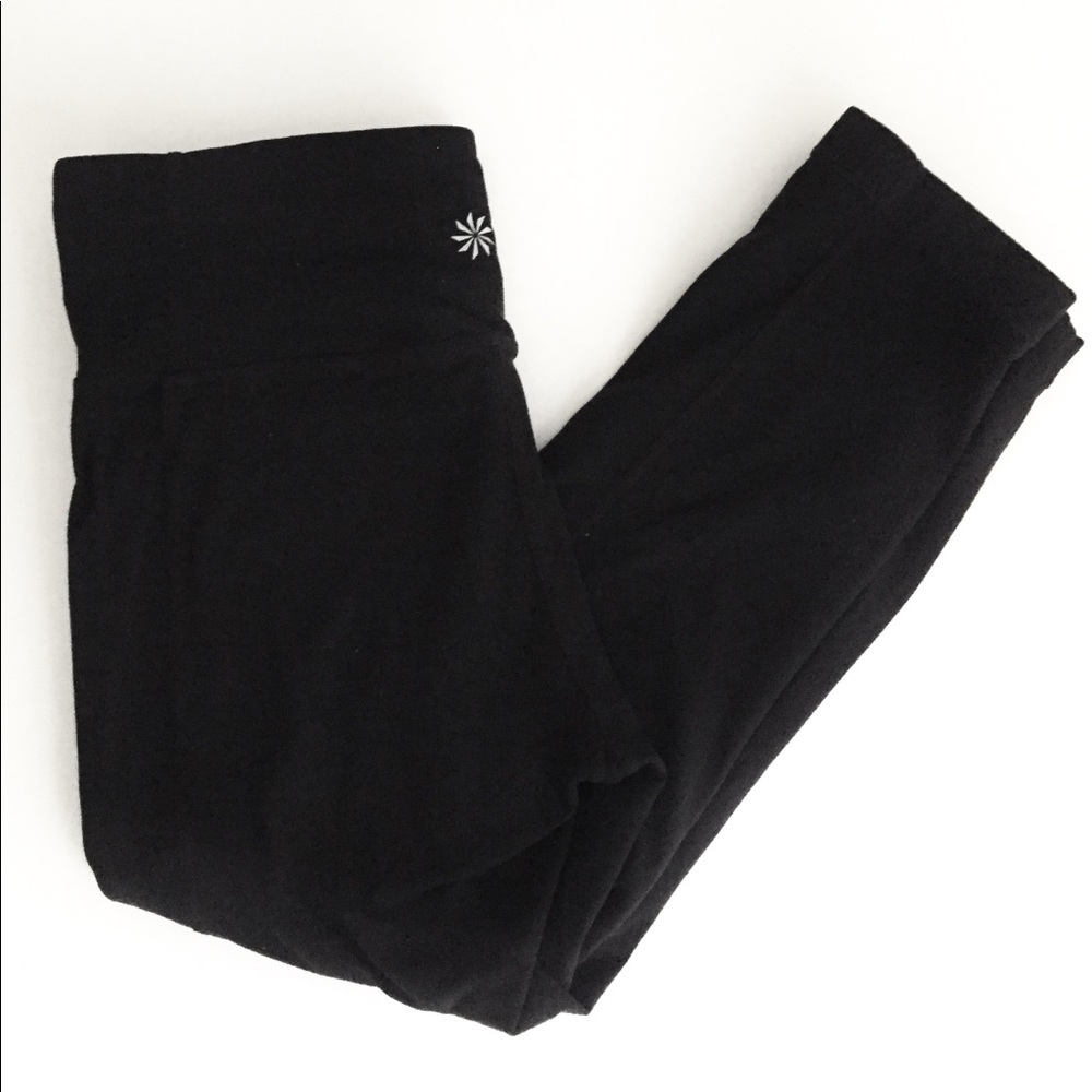 Athleta Black Cropped Leggings